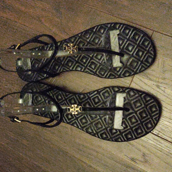 Tory Burch "Marion" Black Leather Quilted Thong Sandals - Picture 1 of 10